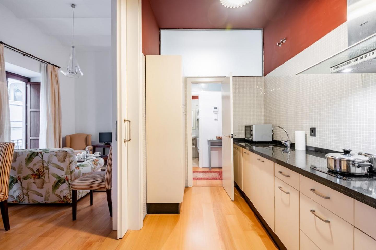 Komodo Sierpes: Bright & Classy Central Apartment Севиля Екстериор снимка
