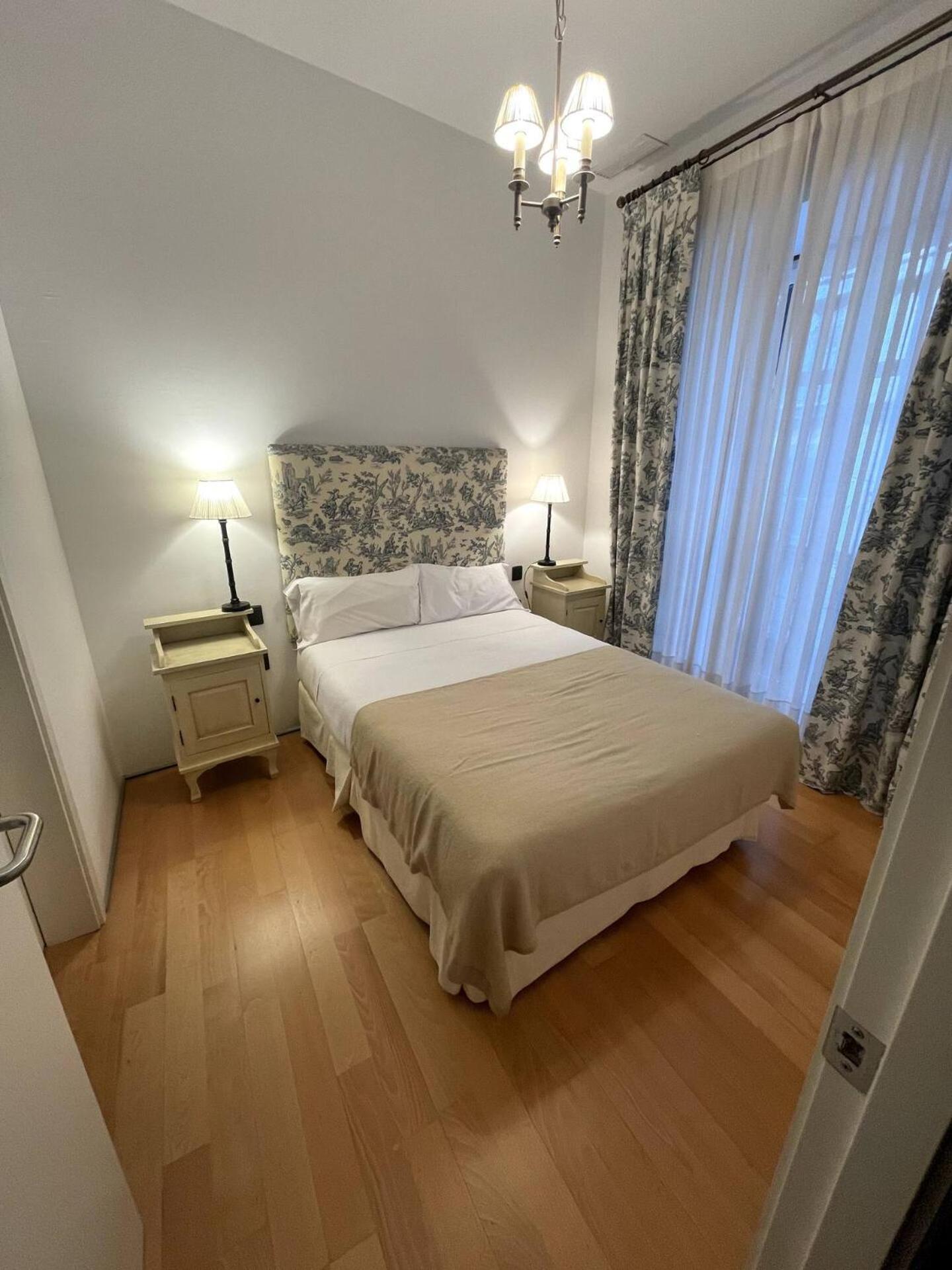 Komodo Sierpes: Bright & Classy Central Apartment Севиля Екстериор снимка
